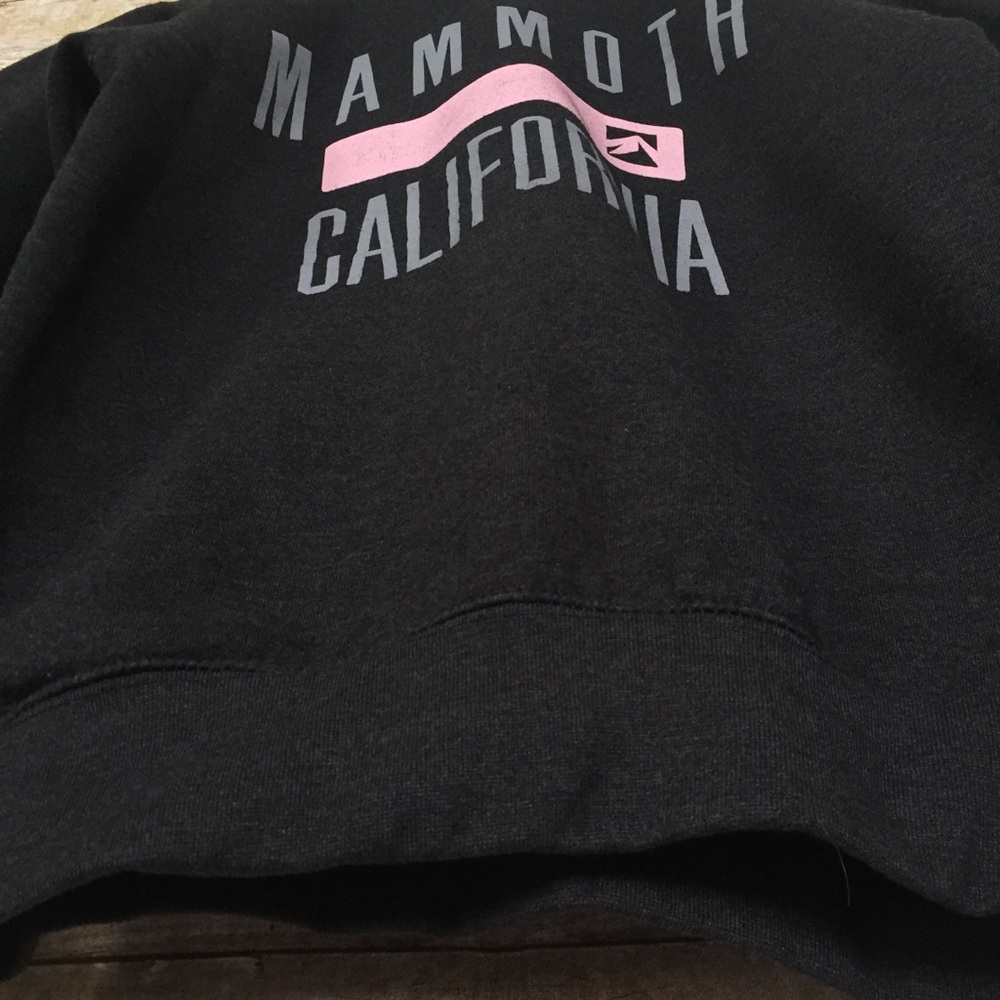 Outfitters Trading Co. Sweater  Small - Picture 4 of 6